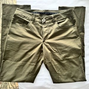 Used Men’s KUIU Basecamp Pants - Sz. 34